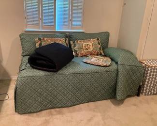 Day bed