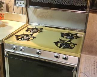 Very vintage Hardwick Imperial gas range and everkleen oven Imperial, in great condition