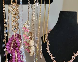 Costume jewelry necklaces