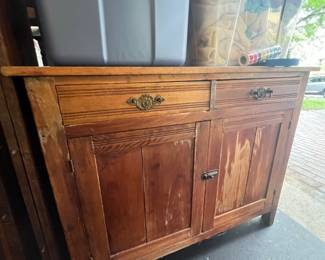 Antique cabinet with hutch