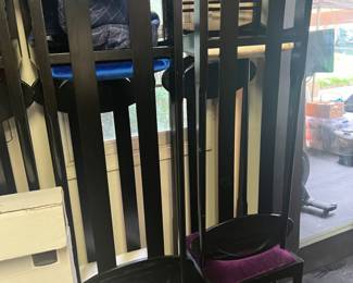 Set of 8 baroque/gothic dining chairs