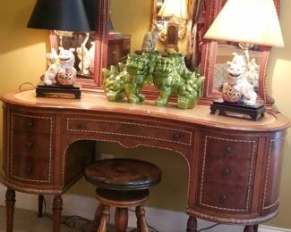 2nd floor,  beautiful antique dressing table