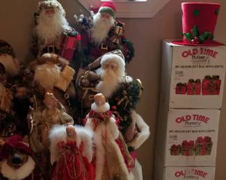 2nd floor, Christmas room