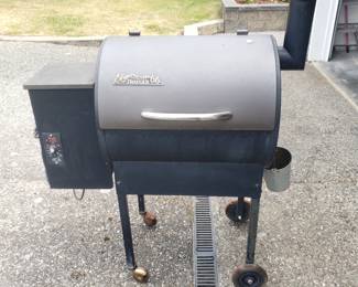 Traeger electric pellet BBQ grill