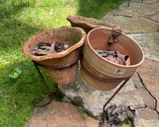 #227 metal base with 3 terricota pots stand $30.00