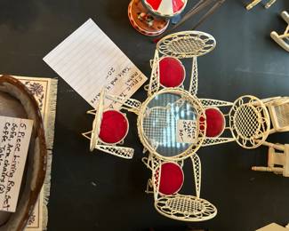 #210 doll house Metal Patio Table Set - 5 pc $20.00