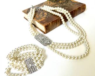 Vintage Costume Jewelry Pearls