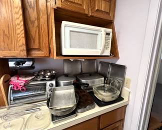 Small Appliances - Baking Ware….