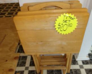 T.V. Tray Set