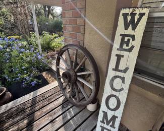 Wagon wheel, yard decor