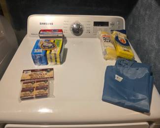N dryer: waterproof matches, sponges, mop refills, bag.
