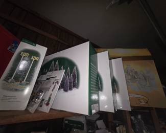 Garage - Christmas, Dept. 56