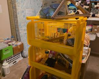 All kinds of miscellaneous smalls