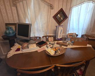 Dining table with chairs, pedestal with Dryden bowl & pitcher, miscellaneous boxes, baskets & collectibles along with oil lamp & more