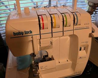 Baby lock - close to new!