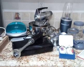 HU173Kitchen Items