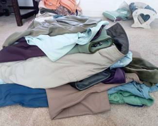 HU188Mystery Lot Of Womens Jackets