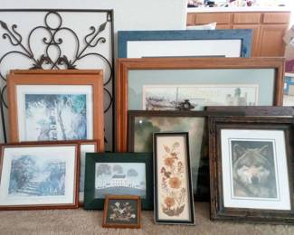 HU190Picture Frames Mystery Lot
