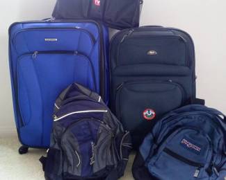 HU170Lets Travel