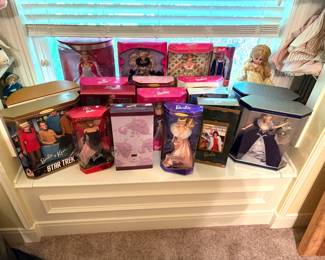NICE COLLECTION OF VINTAGE COLLECTIBLE BARBIE SETS.