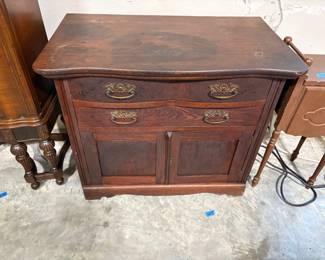 ANTIQUE CABINET.