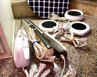 ELECTRIC KNIVES AND COFFEE CUP WARMERS.