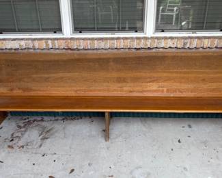 WONERFUL ANTIQUE CHURCH PEW.
