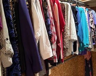 LADIES CLOTHES (THESE ARE LARGER SIZES)