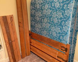 RARE 1950s FULL SIZE ROY ROGERS BED.
