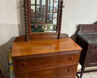 BEAUTIFUL ANTIQUE DRESSER.