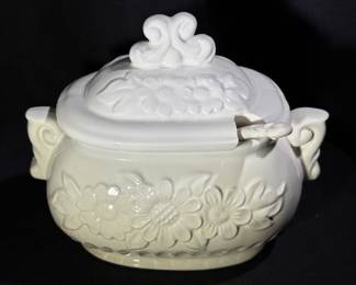 Vintage White Floral Soup Toureen