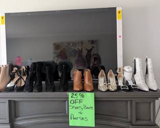 Shoes
Boots
Tv