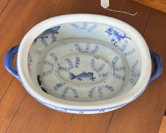 D78 - $200 - Canton Harbor Porcelain Fish Bowl. Good condition. 14" x 6"