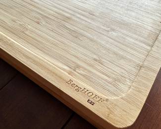 D75 - $15. BergHOFF E22 Bamboo Cutting Board. Signs of wear. See photos. 16.5 x 13.5