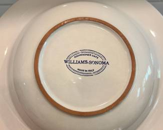 D56 - $225. Williams-Sonoma Mediterranean 11.5" Pasta Bowl (9). 1 chip on 1 bowl noted.