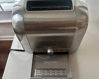 D36 - $50. MagiMix Toaster. Very clean!