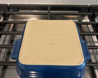 D46 - $12. 6 x 6 Le Creuset