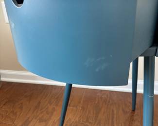 D20 - $20 - Teal Side Table with Drawer. Some scuffs on paint. Please see all photos.