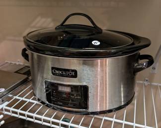 D137 - $15. Crockpot.