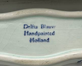 D124 - $20. Peper, Mosterd, Hout on a tray.