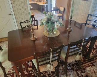 Dinette set w/6 chairs, pads and 2 additional leaves not pictured