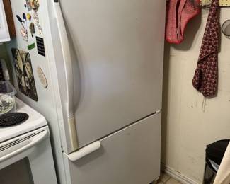 Amana Refrigerator