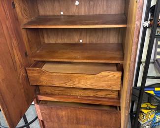 Dresser Open