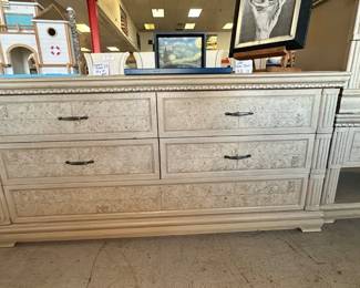 bedroom set