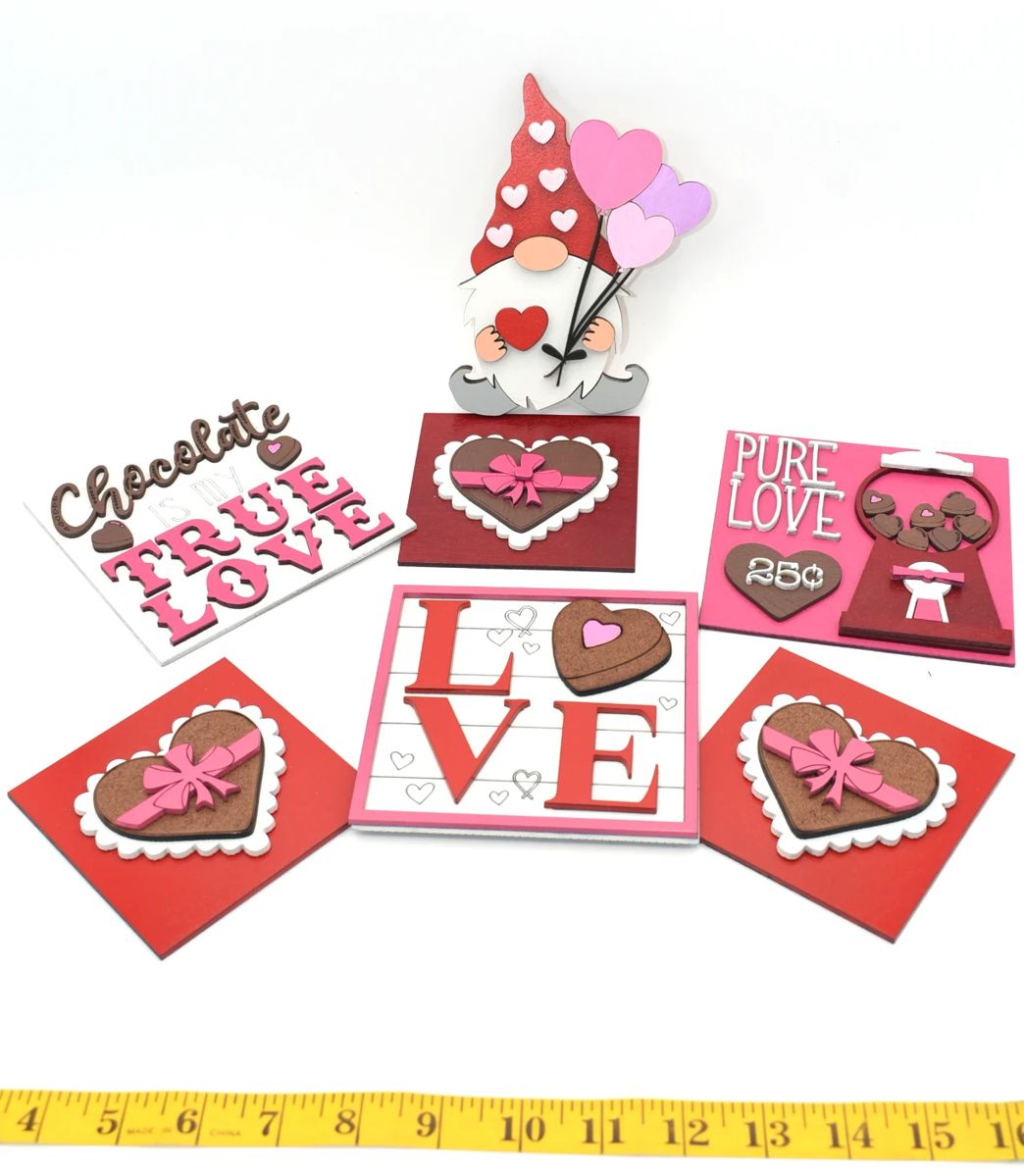 lot of 7 Valentine's Day inspired decorations