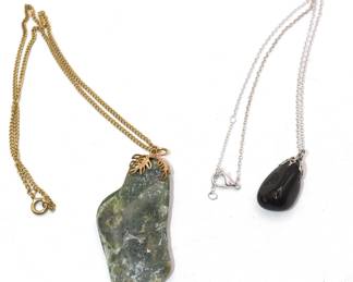 2 pendant necklaces