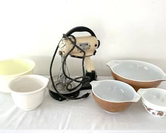 Vintage Mixer Mixing Bowls