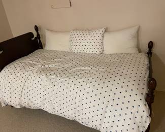$180 Carved vintage twin bed with trundle. 42”W x 45”H (headboard)