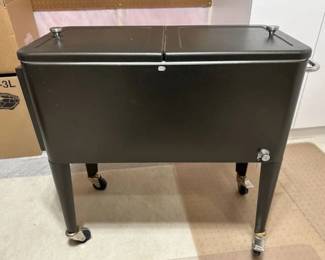 Drink cooler.