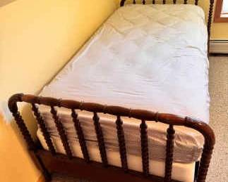 (2) Twin Sized Antique Beds